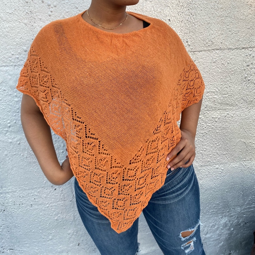 BCBGMAXAZRIA orange triangular woven shawl